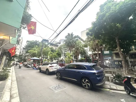 Bán nhà Ô tô tránh Phố Hoàng Ngân 50m2/ 5Tầng/ MT 4m 26 tỷ, cho thuê 40tr/tháng