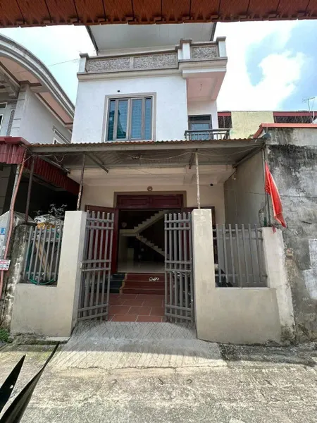 CHÍNH CHỦ BÁN ĐẤT TẶNG CĂN NHÀ 3 TẦNG Vị Trí Tại Đường Tô Hiến Thành, TP Vĩnh Yên