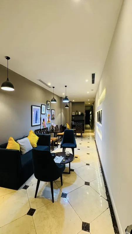 Bán khách sạn mặt phố Gia Ngư, 120m2, 7 tầng thang máy, tổng 16 phòng, 89.5 tỷ