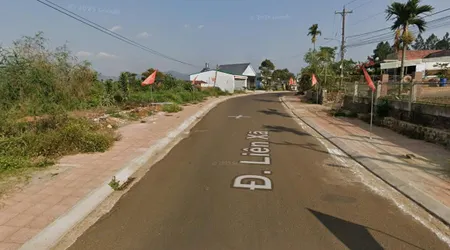 Cần bán đất mặt tiền