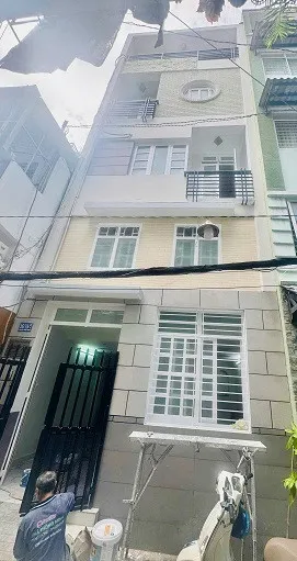 Cho Thuê Nhà Nguyên Căn Sạch đẹp yên tĩnh – Trung Tâm Q.3