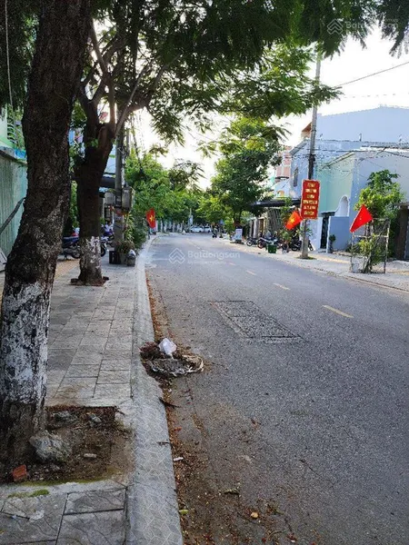 Bán đất mt đ.7m5 lề 4m thông thẳng bãi tắmhàng hiếm cực kỳ 120m2 ngang 12m vuông cức giá 14,x tỷ