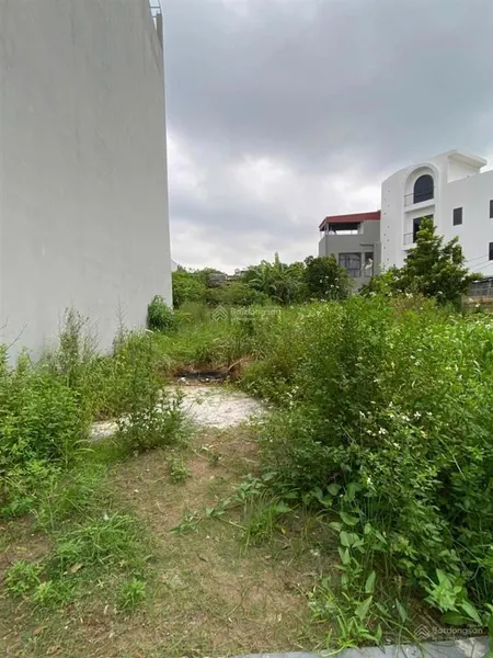 Cần bán 56,3m2 đường rộng 4m thông thương mt 4m giá 4tỷ850tr tiên dương đa hn