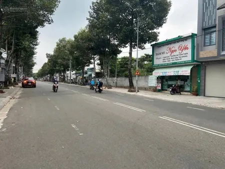 Chủ bán gấp lô đất mặt tiền nguyễn văn cừ tp bà rịa. giá chỉ hơn 4 tỷ