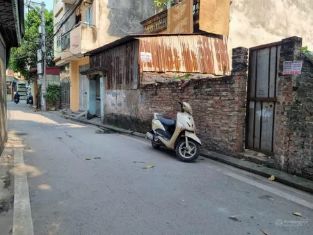 Bán đất phố trạm, cổ linh, long biên, 79m2, mt 4.5m, giá 18.9 tỷ, ô tô 2 thoáng kinh doanh