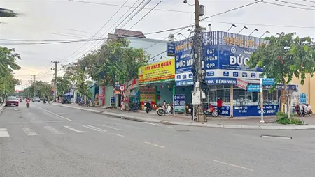 Lô góc 3 mặt tiền trần hưng đạo, ngang 7m, cạnh big c go, gần tthc dĩ an, đông hoà, chỉ hơn 40tr/m2