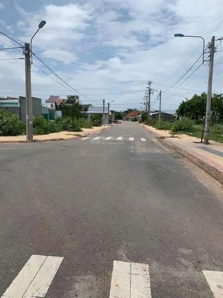 Bán đất tại thị trấn phú long, 1 tỷ 050, 100m2, mặt tiền 5m