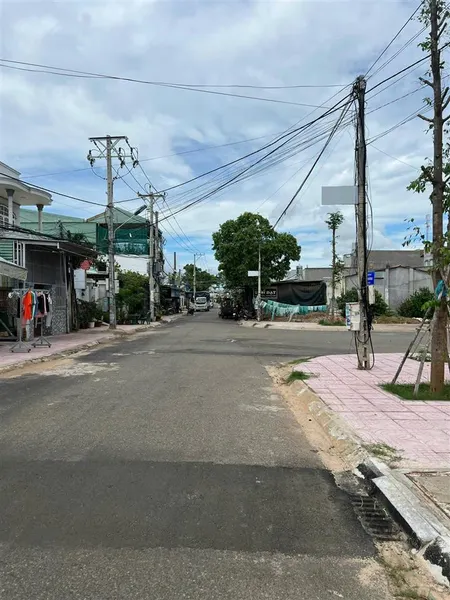 Bán lô đất 2 mặt tiền đường hiền vương phường thanh hải tp phan thiết