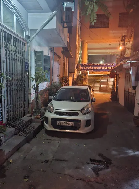 Siêu Phẩm Đầu Tư! Phố Kim Mã Thượng,OTo Đỗ,20m ra Phố Kinh Doanh,DT: 42m2 x 4Tầng,Giá: 16 tỷ Ba Đình