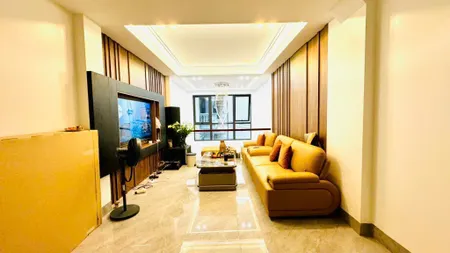 BÁN NHÀ LÂM HẠ, LONG BIÊN-THANG MÁY- FULL NỘI THẤT- 45M-NHỈNH 16 TỶ
