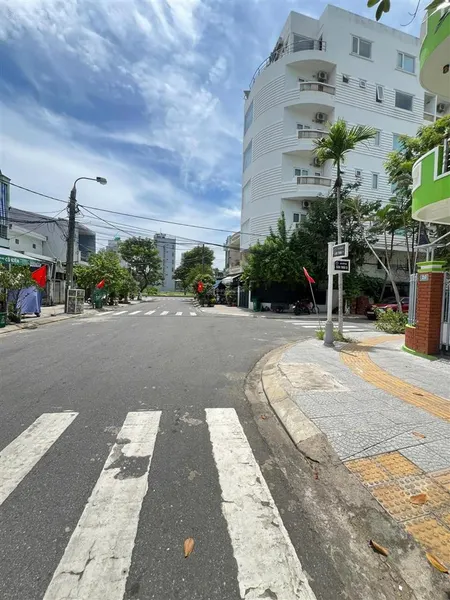 Bán lô đất biển đường 7m5 tân thái 1 quận sơn trà giá 10,5 tỷ