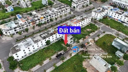 Chủ bán gấp đất đường d8, 80m2 sát công viên giá tốt nhất kđt bàu xéo, chỉ 1tỷ500