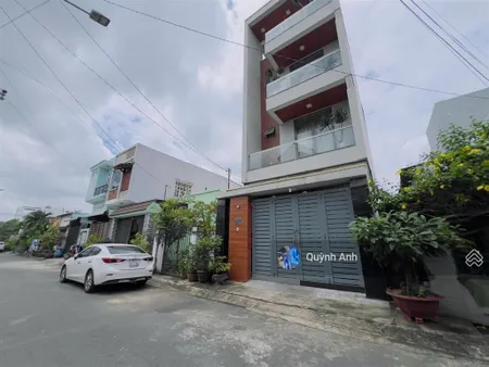 Quá ngon, bán lô 106m2 đất đẹp vuông vức, ngang 5m, xây 6 tâng không chừa trước