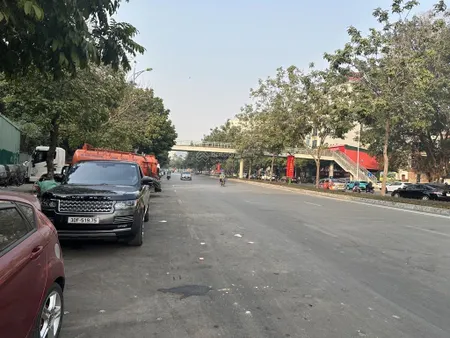 Đất mặt phố nguyễn văn huyên cầu giấy