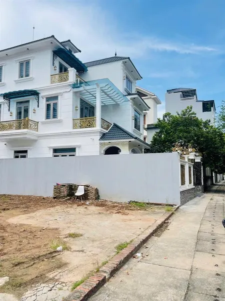 Đất ngọc thuỵ tuyệt đẹp, ô tô vào đất, tương lai cực sáng, ở đẳng cấp