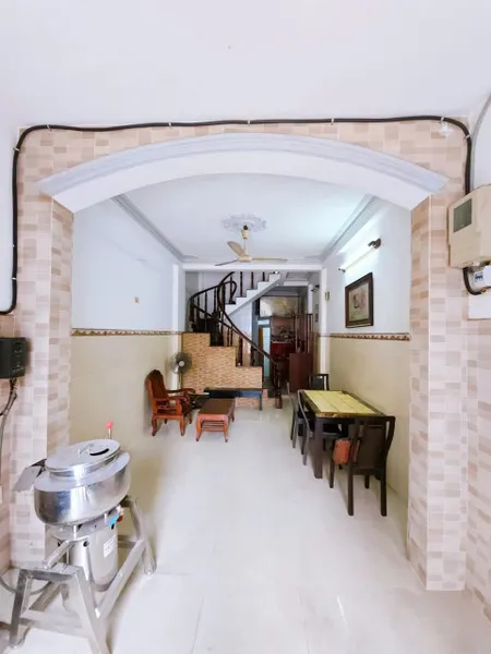 VỊ TRÍ ĐẸP- GIÁ TỐT - BÁN NHANH NHÀ ĐẸP ĐẤT THÁNH- GIÁP MẶT TIỀN BẮC HẢI