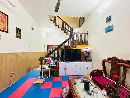 BÁN NHÀ PHỐ  Hoa Bằng – diện tích  47m2 – xây 4 tầng – mặt tiền 4.3 m – giá  9.4 tỷ