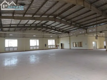 - CHO THUÊ NHÀ XƯỞNG 840m2 với 29tr 350M2 16tr HẾT HẠN HỢP ĐỒNG TẠI QUẬN 12.