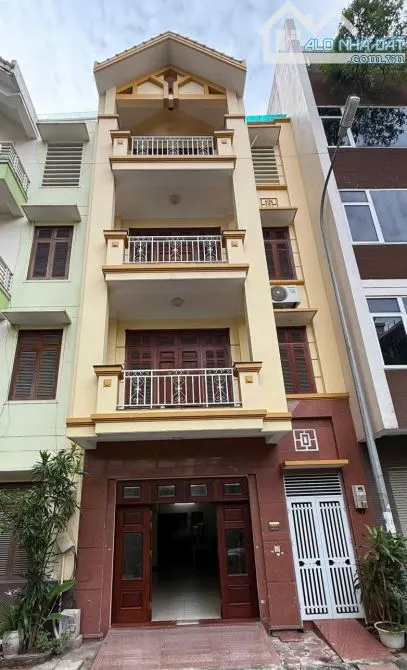 Cho thuê nhà Trần Cung – Cầu Giấy DT 60m x 4 tầng, phân lô ôtô đỗ, giá thuê 15tr/th