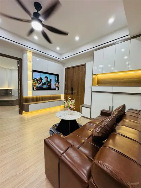 Chính chủ cần bán căn 3 ngủ full nội thất chung cư nơ 9 bán đảo linh đàm giá tốt