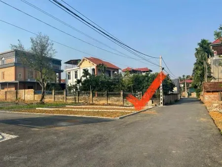 Em cần tiền gấp nên bán mảnh đất tại xã phú cát, quốc oai, hn, 100m2 full thổ cư giá 2 tỷ 680