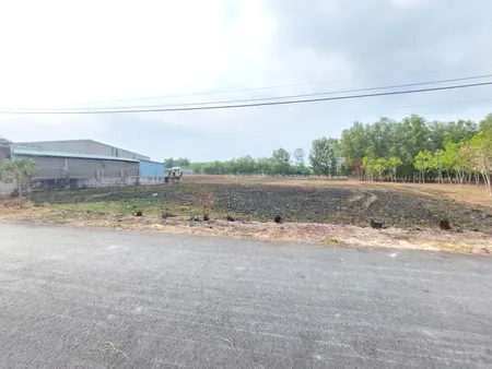 Bán đất 940m² ngang 33m giá 5.4 tỷ Xã An Nhơn Tây