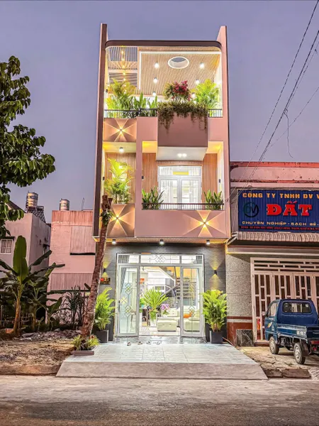 Nhà mặt tiền trung tâm Thủ Dầu Một giá rẻ