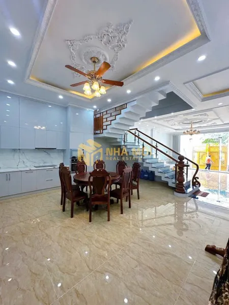 DO CẦN NGUỒN VỐN GẤP CẦN BÁN CĂN NHÀ ĐƯỜNG LỚN HAPPYHOME