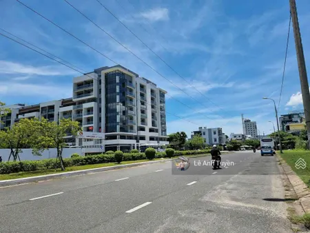 Bán cặp đất đẹp 220m2 (12,6x18) mặt tiền đường 10m5 chính hữu gần phạm văn đồng, biển mỹ khê