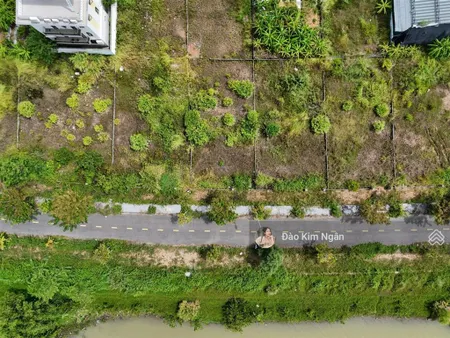 Lô đất 2mt ngay euro village 2 view kênh thoáng mát 950m2 giá 85 triệu/m2