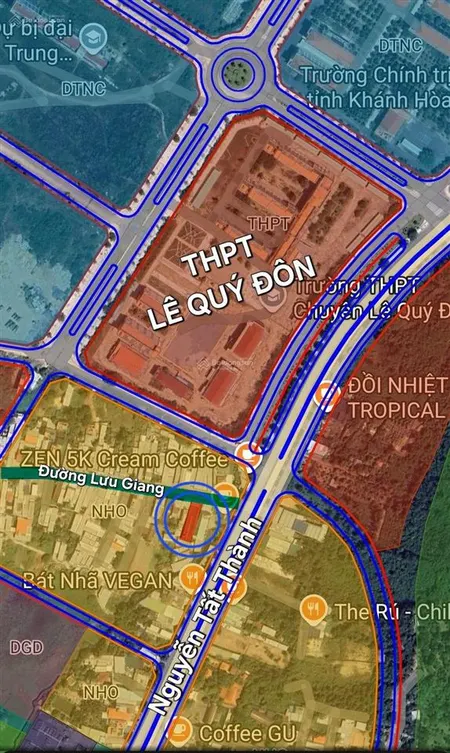 Mặt tiền lư giang cách nguyễn tất thành 20m