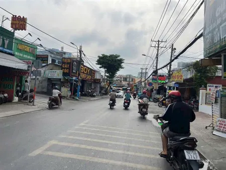 Chủ gửi mặt tiền nguyễn duy trinh, phú hữu dt 400m2 ngang 10 dài 40m full thổ