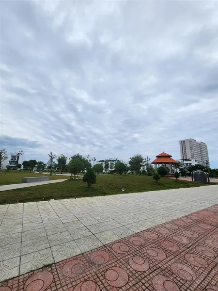 Bán lô góc 2 mặt tiền đối diện công viên lớn khu đô thị lê hồng phong 1 nha trang giá chỉ 9,8 tỷ