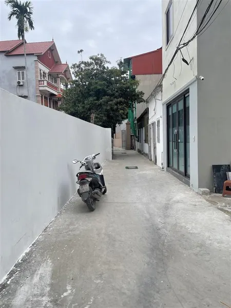 Bán nhanh đất mặt tiền rộng 9,5m tặng nhà c4, ô tô chỗ đỗ cửa 70m, giá 4,9 tỷ, đại mạch, đông anh