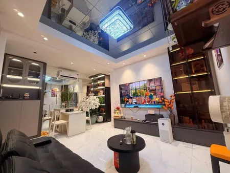 💥💥Tập thể Chùa Láng, 68m2, gần ĐH Ngoại thương, Nội thất cực đẹp, 4.68 tỷ
