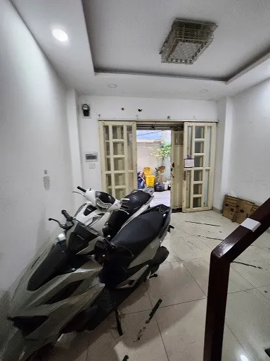 Phòng cho thuê Quận 4, gần trung tâm Quận 1 – giá chỉ 4.8 triệu/tháng