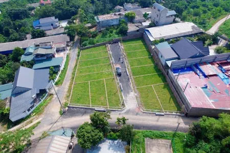 100m full thổ cư, mặt tiền 5,5m giá nhỉnh 2 tỷ, sổ đỏ sẵn.