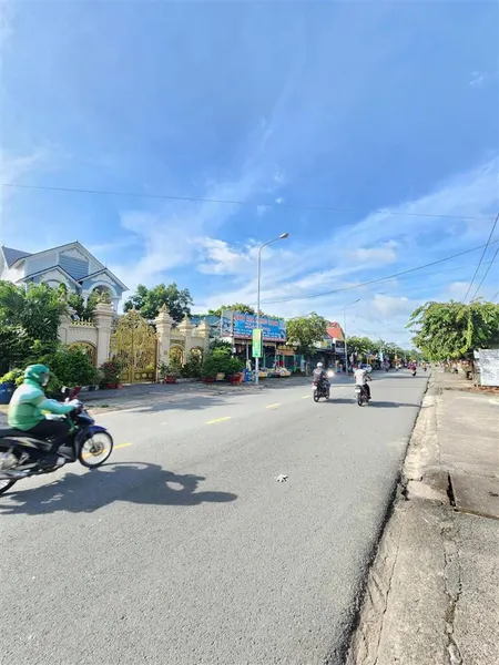 Bán đất mt đường nguyễn du p.bình hòa tp.thuận an