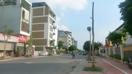 Đất đẹp ngọc thụy, 83m2, mt 6m, đường 12m, kd, sát công viên hồ điều hòa, chỉ 22 tỷ, 0967 182 ***