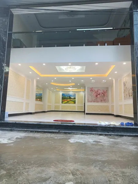 NHÀ ĐẸP - GIÁ TỐT - Vị Trí Đắc Địa Tại Quận Long Biên, Hà Nội