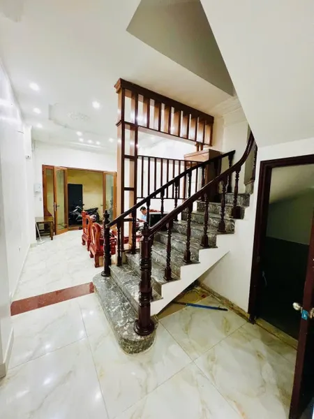 Có 1-0-2! Dốc Tam Đa,Oto 30m,Ngõ Rộng,DT: 43m2 x 5Tầng,MT: 3.9m,Giá: 12.3 tỷ Tây Hồ