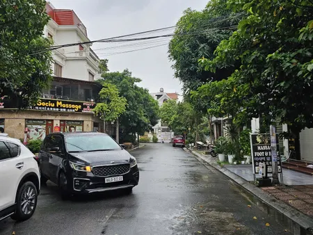 Bán nhà 4 tầng khu hud-A. Diện tích đất 82.5m. Đường võ cường 4. Lô áp góc đường ngọc hân công chúa. Phường võ cường bắc ninh