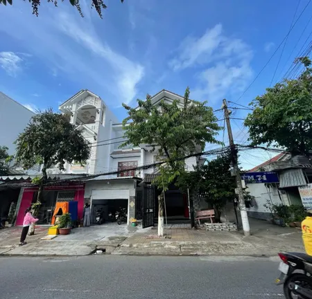 Bán nhà 200m² ngang 10m giá 20 tỷ Phường Cái Khế
