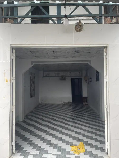 Nhà Bán 460trieu sổ hồng đầy đủ full thổ cư 
tổng dt 41m vuông 
0911664142 
kv : cống kinh cụt
