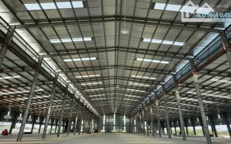 CHO THUÊ KHO XƯỞNG MỚI ĐẸP 13.000M2, PHÁP LÝ CHUẨN, GIÁ TỐT TẠI BẾN LỨC, LONG AN.