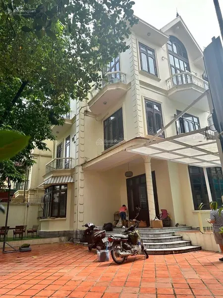 (bt pháp cổ). bán bt trung kính 246m2x4t mt 12m hơn 30 tỷ ôtô kd yên tĩnh sổ đẹp bán nhanh cầu giấy