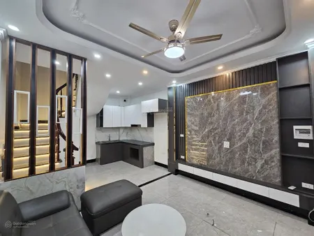 Nhà thanh am việt hưng cực đẹp, ngõ nông gần phố 5,85 tỷ