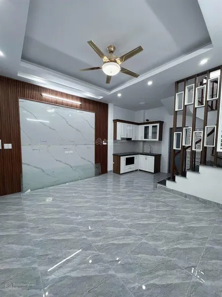 Bán nhà thượng thanh,32mmt4.5m,ô tô đỗ cổng,mới tinh,chỉ 5 xty