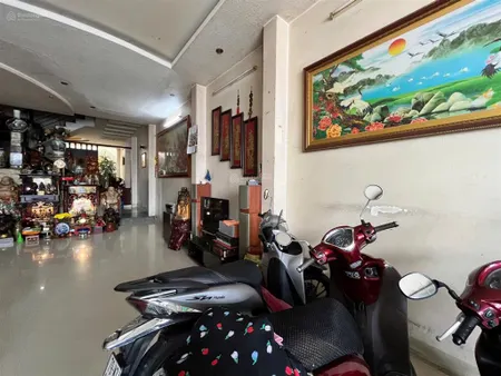 Nhà mặt đường lê hồng phong, nha trang, ngay vòng xoay phong châu tặng nhà 5 tầng 13 tỷ