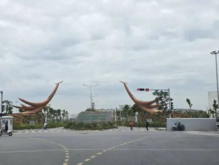 Bán nhà mặt phố trâu quỳ đất vàng trung tâm gia lâm giá chỉ 17 tỷ!